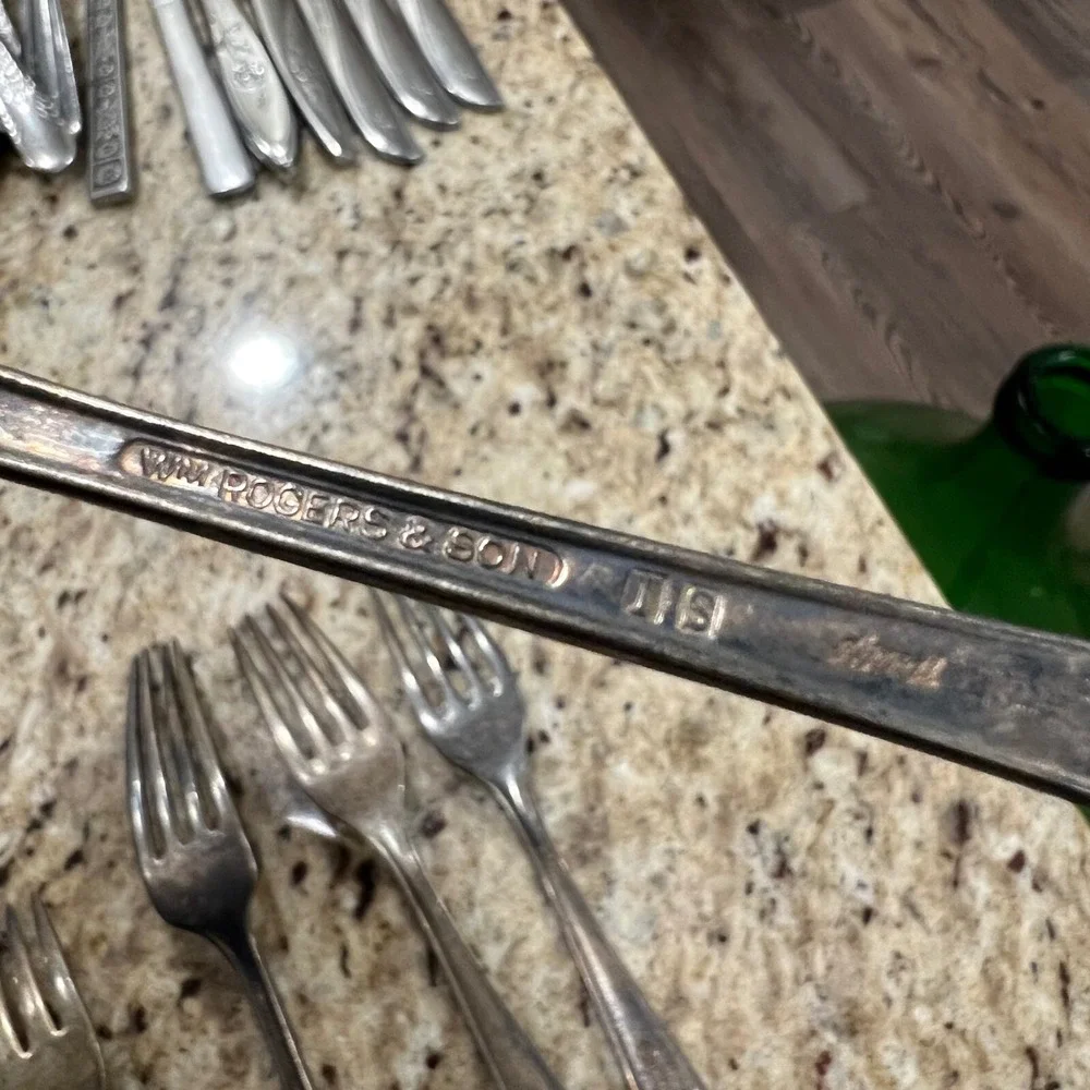 Wm. Rogers & Son mixed lot